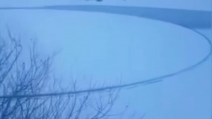 Огромный вращающийся ледяной диск сняли на видео в Белоруссии