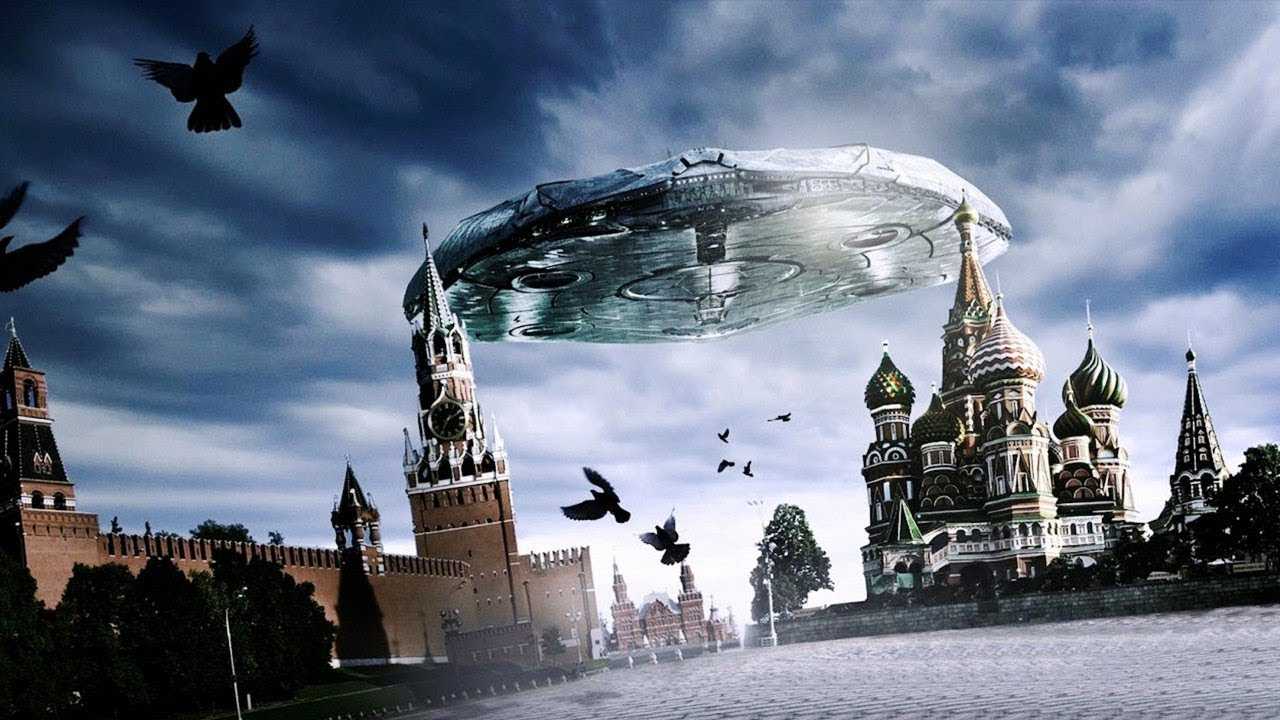 Россия в панике.Над Москвой зависли объекты,которые никто не смог идентифицировать.НЛО.Странное дело